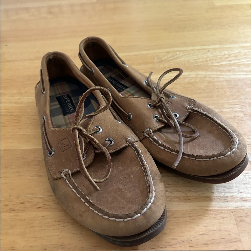 Sperry Topsider original boat shoe